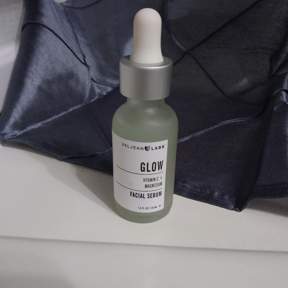 Glow facial serum